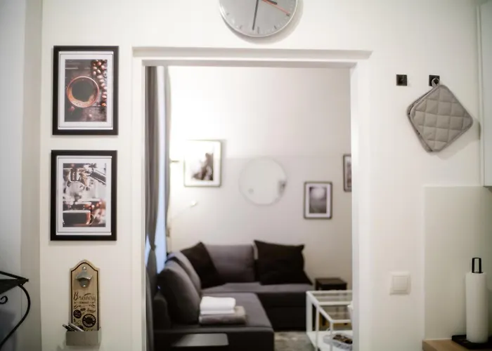 Cozy Hub - Family - Metro Access - 10min City-centre Apartment Vienna